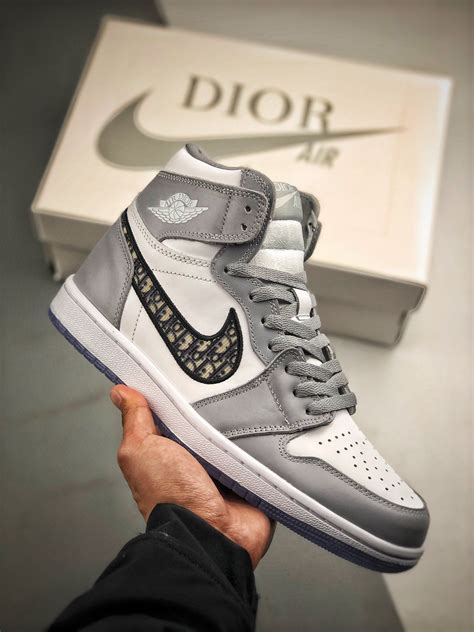 jordan dior originales precio|jordan x Dior tennis.